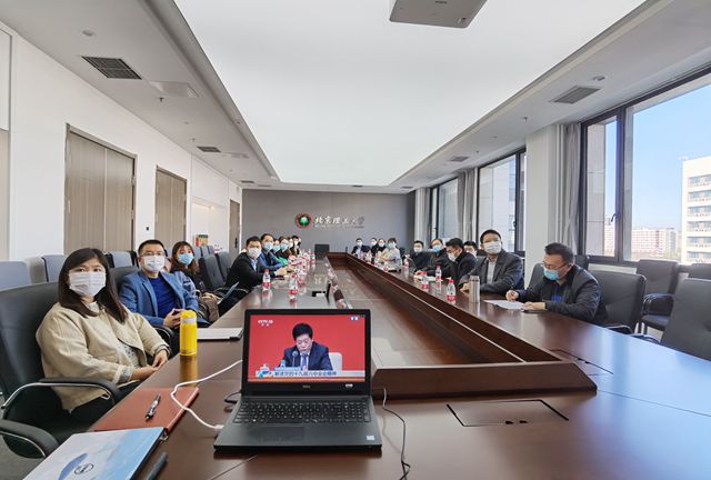 万象城罗马体育西甲联赛awcg观看十九届六中全会新闻发布会-良乡教工会场_副本.jpg